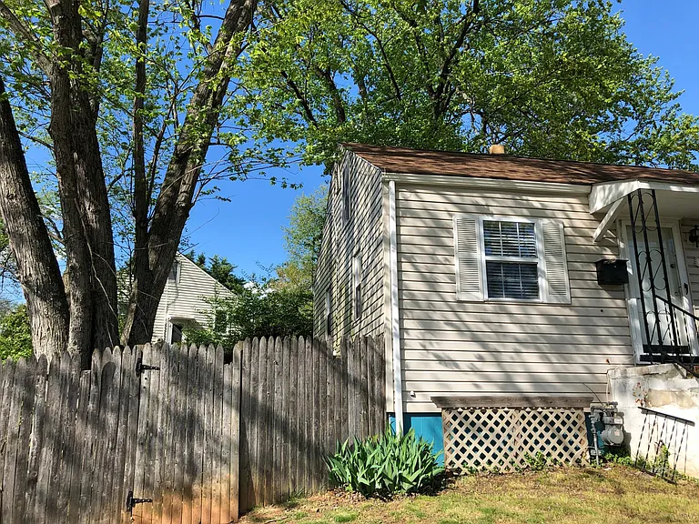 Front view of the house.