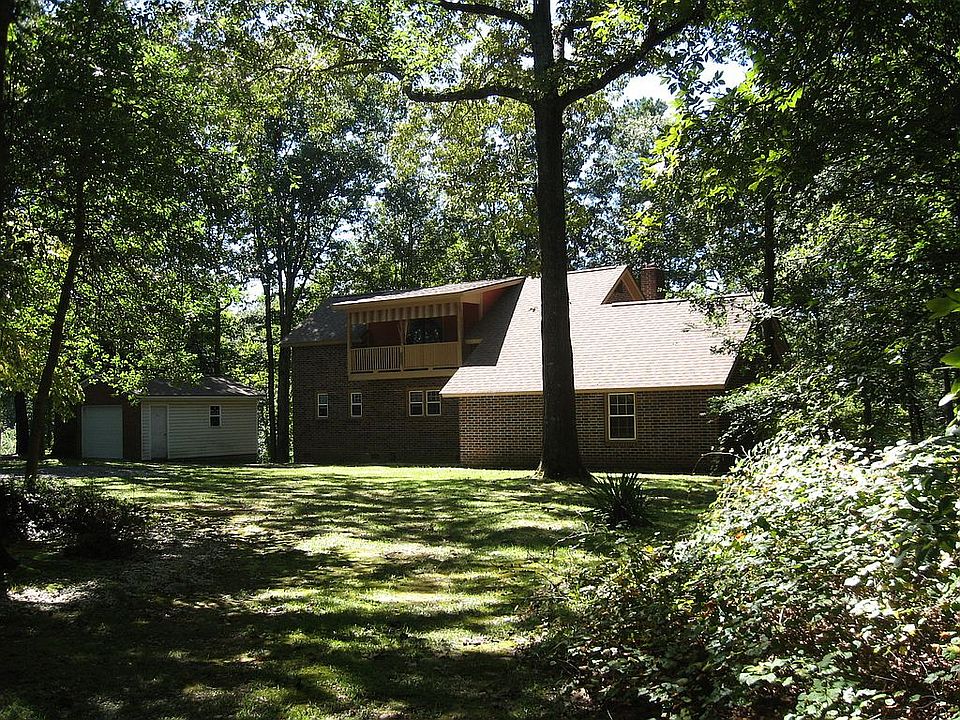 1st image of 416 Lakewood Dr