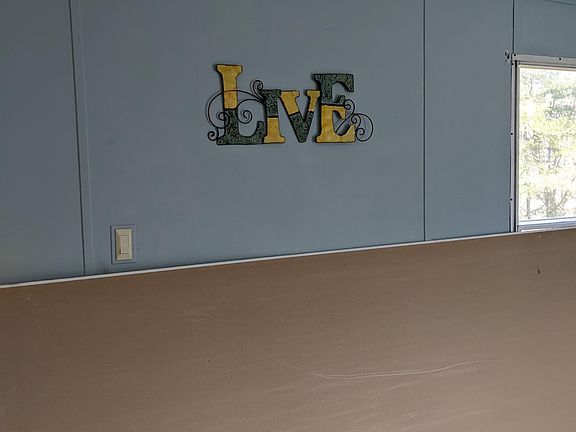 Freshly painted livingroom