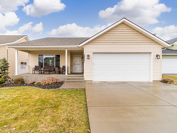 2nd image of 20231 E Deschutes Ave