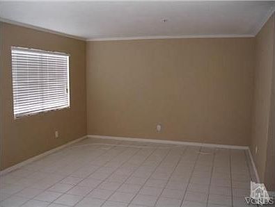 5th image of 1553 Pyramid Ave