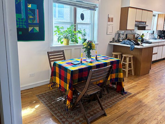 5th image of 1453 W Edgewater Ave #3