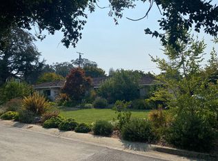 662 Twelve Acres Dr, Los Altos, CA 94022