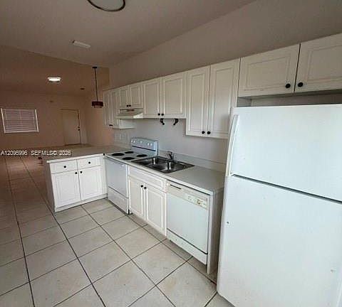 4th image of 28402 SW 141st Pl