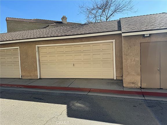 4th image of 2410 N Towne Ave Unit 3