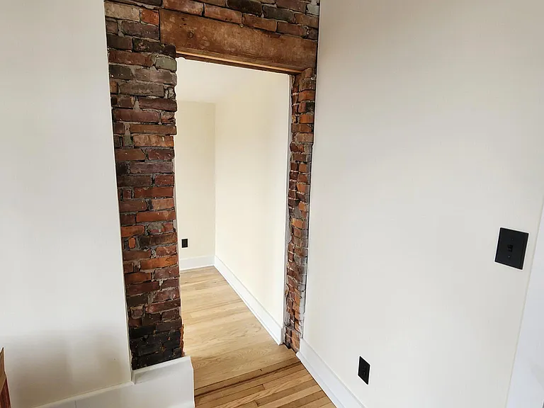 162 E 3rd St #1R — Photo 11