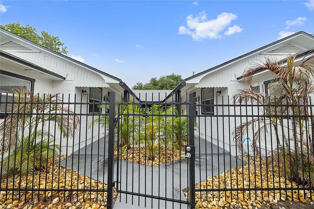 1 bed, 1.0 bath, 635 sqft, $1,450 — Photo 1