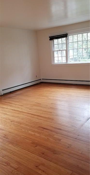 1st image of 111 Dell Ave
