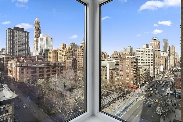 Rented by R New York | media 66