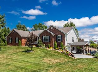 15234 Roberts Ln, Dow, IL 62022