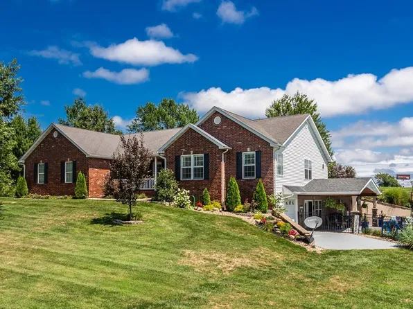 15234 Roberts Ln, Dow, IL 62022