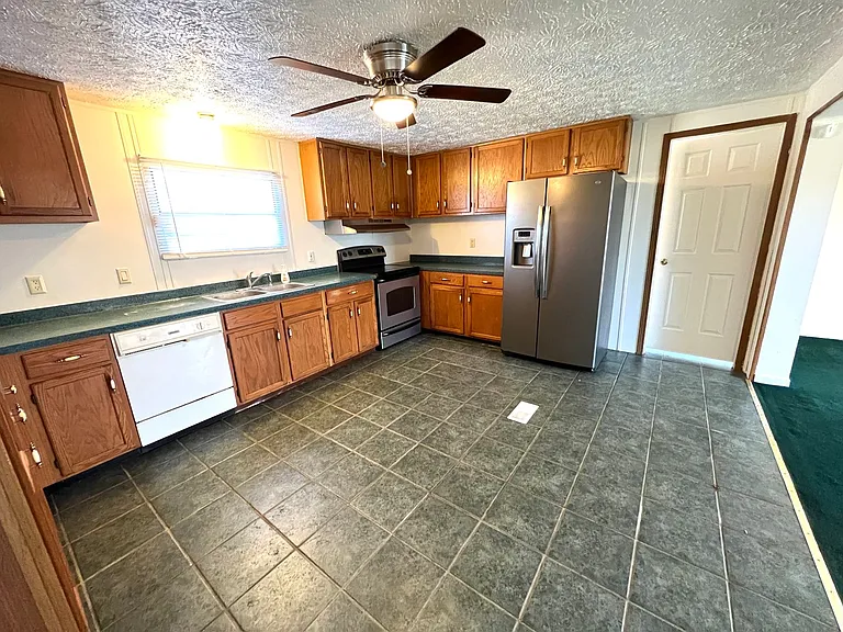 27132 Highway Fifty Eight — Photo 8