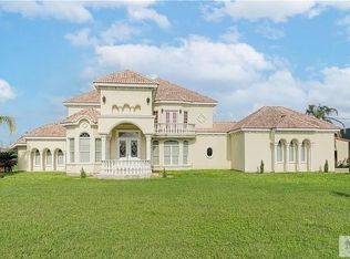 908-932 S Cesar Chavez Rd, Edinburg, TX 78542