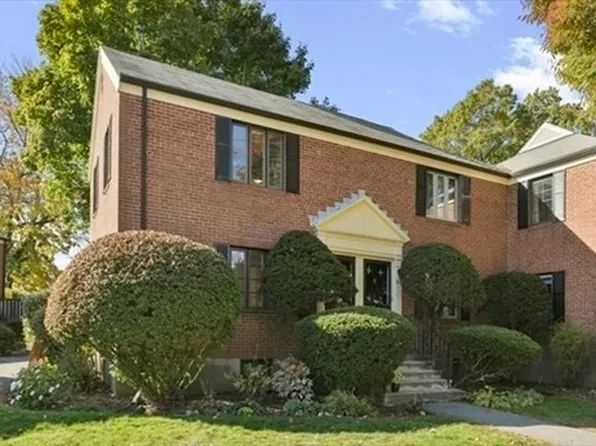 910 Belmont St, Watertown, MA 02472