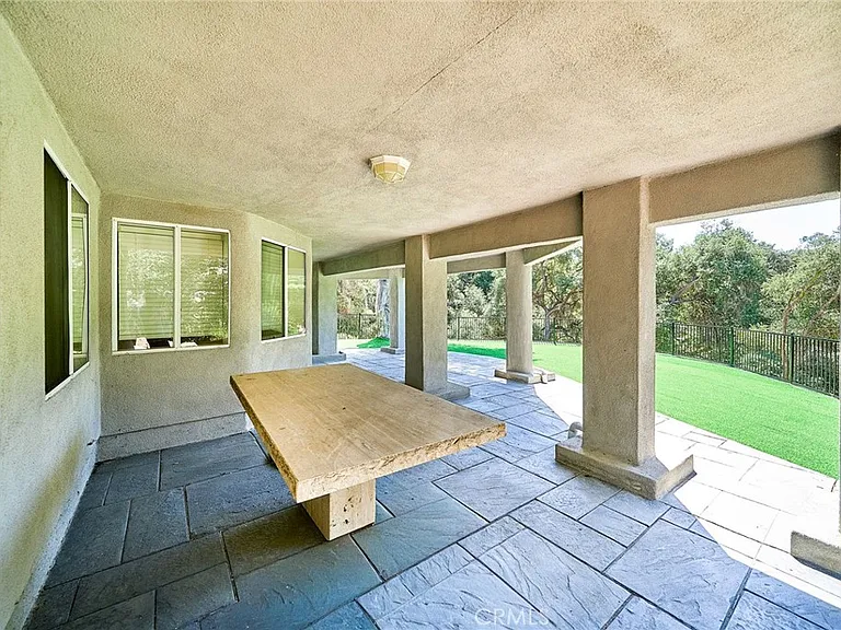 1089 Village Dr — Photo 46