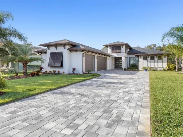 31 N Riverwalk Dr, Palm Coast, FL 32137