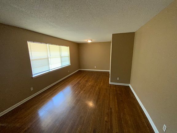 4th image of 3589 W Big Bend Dr