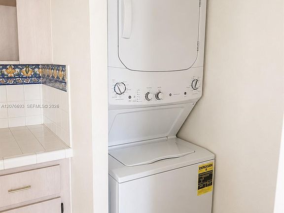 4th image of 15401 SW 81st Circle Ln APT 16