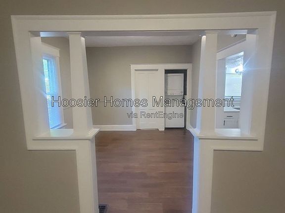 4th image of 4553 Ralston Ave