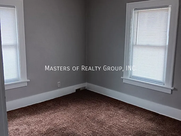 1129 Diamond Ave — Photo 28