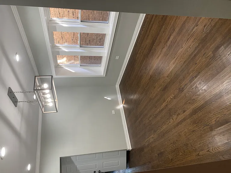 8010 S Drexel Ave — Photo 11