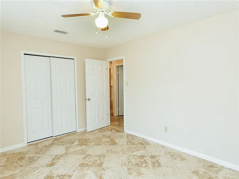 7913 Tiffany Dr — Photo 14