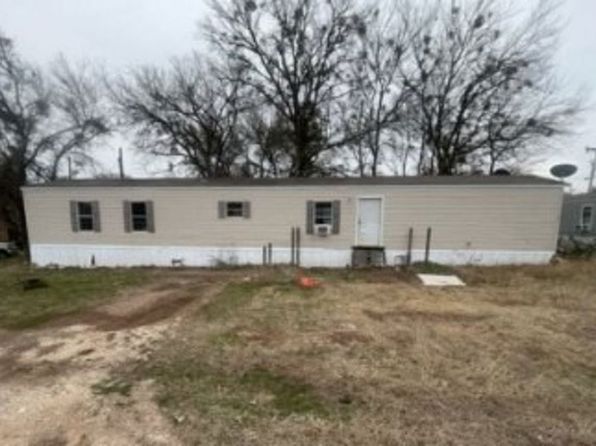 3009 Mistletoe St, Granbury, TX 76048