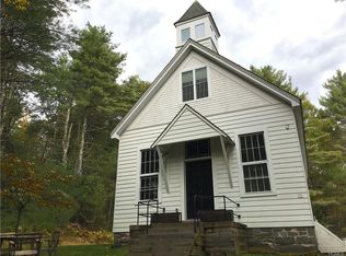 259 Van Tuyl Rd, Barryville, NY 12719