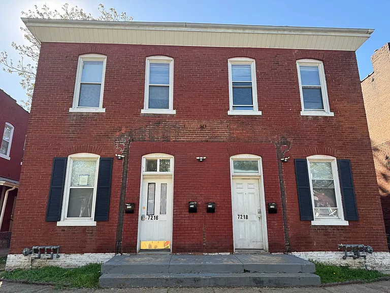 7216-7218 Pennsylvania Ave — Photo 1