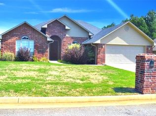 2916 White Oak Ln, Poteau, OK 74953