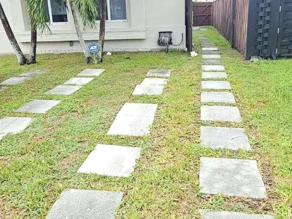 (undisclosed Address), Miami, FL 33182