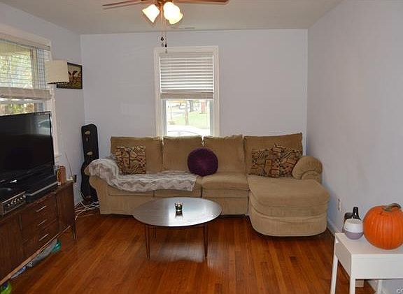 4th image of 2200 Carlisle Ave