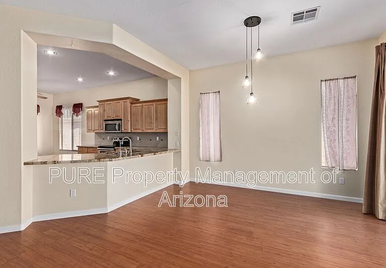 737 S Sycamore Pl — Photo 12