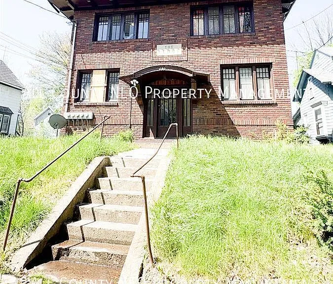 680 Sherman St #3 — Photo 1