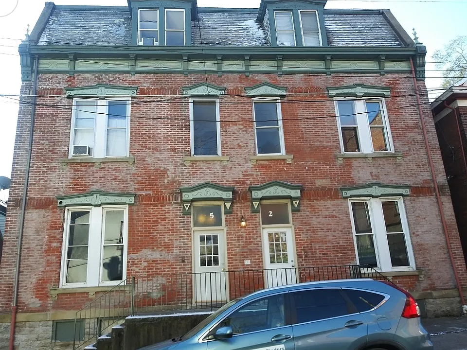 215 Albion Pl #2