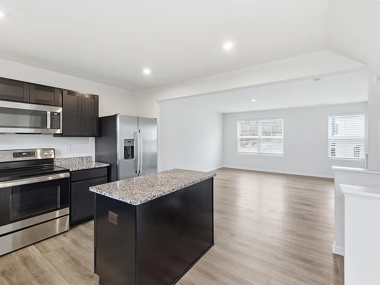1104 Brimstone Way — Photo 16