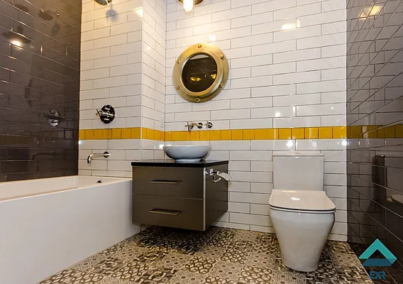 Rented by EXR | media 3