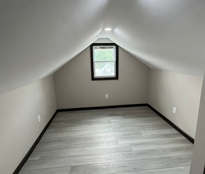 163 Elwood Ave #4 — Photo 7