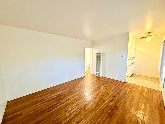 5th image of 2715 O St #9