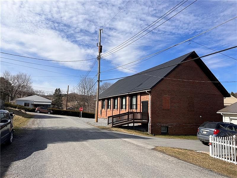 147 1st St, Rossiter, PA 15772 Zillow