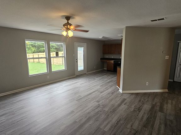 5th image of 4500 Stone Mountain Dr