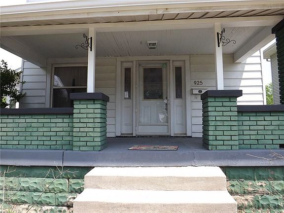 2nd image of 925 Wallace Ave