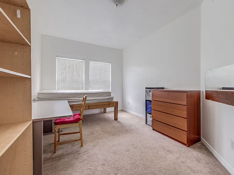 437 N Belmont Pl #260 — Photo 6
