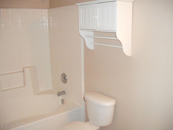 4th image of 1174 E Cowboy Cove Trl
