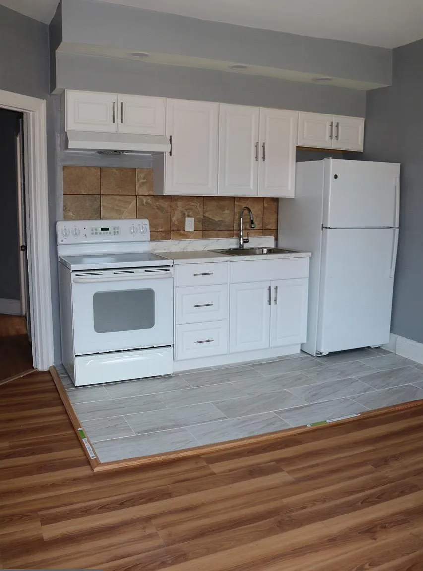 2 bed, 1706 sqft, $1,200 — Photo 2