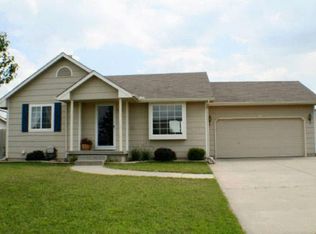 1025 Pembroke Rd, Augusta, KS 67010