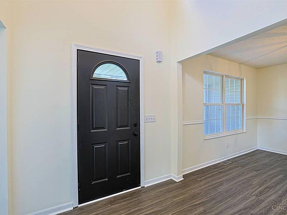 5th image of 3789 Treadway Trl