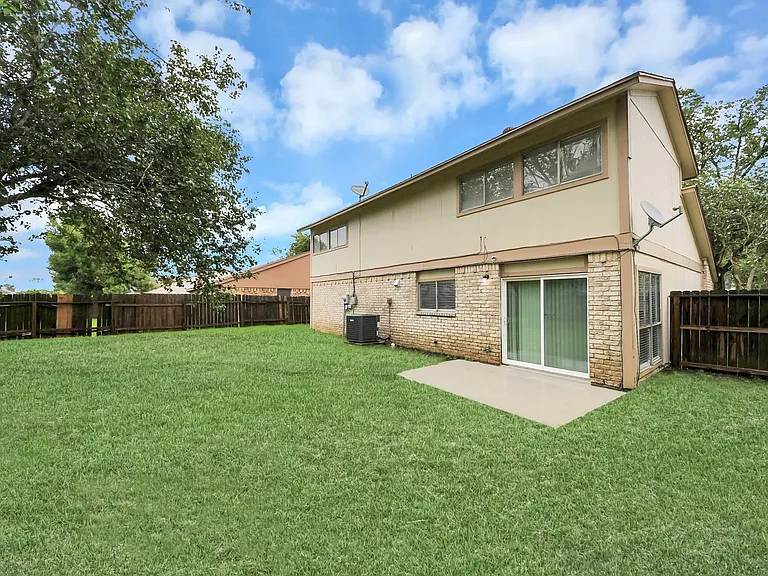 16618 Lonesome Quail Dr — Photo 37