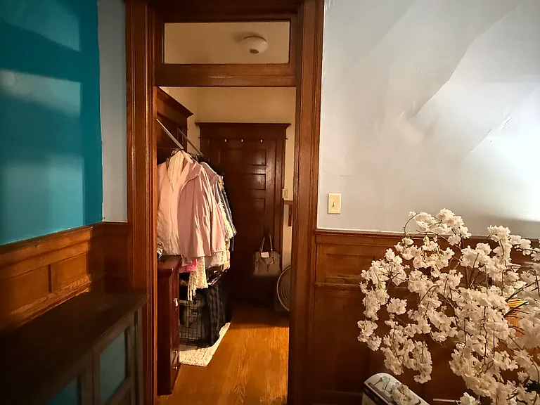337 S Pacific Ave #2R — Photo 3
