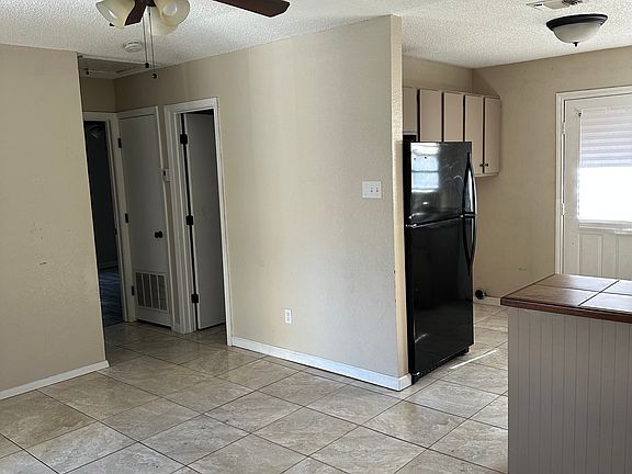 4th image of 708 Woodrow Ave #708